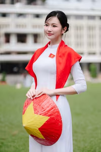 XVG No.54: The Grace of Vietnamese Ao Dai & Conical Hat. A beautiful woman embodies national pride and cultural heritage.-1