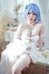 Stunning Azur Lane Chapaev White Rider's Melody Dress Cosplay by Banbanzi - Tukuku-33
