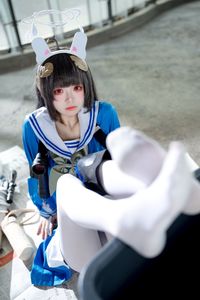 Coser Jiu Qi Miao as Kasasawa Miyu: Captivating Blue Archive Cosplay in Sailor Uniform & Bunny Ears. View 0044-20