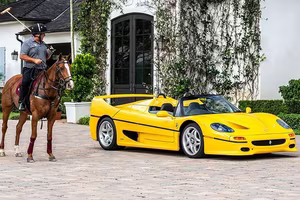 Vibrant Yellow Ferrari F50: Witness the World's Most Expensive Supercar Breaking Auction Records, Valued Over $9 Million!-4