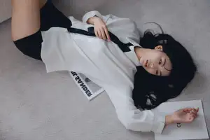 Dan Dan's Captivating Charm: YiTuYu Vol. 8582 Unveils Her Natural Beauty-11