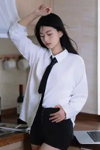 Dan Dan's Captivating Charm: YiTuYu Vol. 8582 Unveils Her Natural Beauty-10