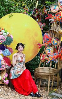 Vietnamese Mid-Autumn Charm: Girl in Traditional Attire with Vibrant Lantern | Festival Culture & Colors-18