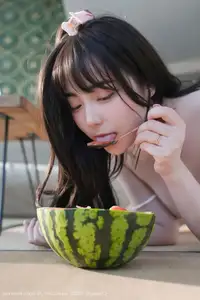 XiuRen No.10483 Ruan Qing: Sweet Youthful Charm with Refreshing Watermelon-6