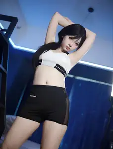 Coser Feng Mao Ss: Dynamic Sports Style and Alluring Beauty Revealed-1