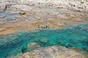 Explore Ganh Da Dia Dak Lak: Stunning Photo Spot with Rocky Cliffs and Crystal Clear Blue Sea-2