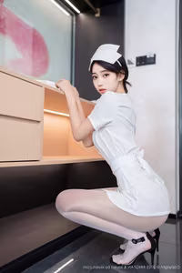 Shi An An's Alluring Charm in White Nurse Attire - XingYan Vol.371 Exclusive-0