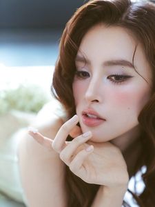 Miss Tieu Vy Radiantly Celebrates New Age Showcasing Her Alluring Golden Ratio Face-5