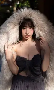 JP Risa Yukihira: Enchanting Beauty in 'Winter Swim' - Weekly Playboy PHOTO BOOK-5