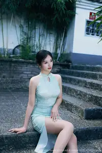 Nan Qiao: Graceful Charm in Jade Green Cheongsam - XiuRen No.10538 Collection-22