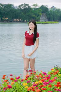 VGU No.42: Discover the Elegant Beauty of a Vietnamese Girl by a Vibrant Flower Lake-3