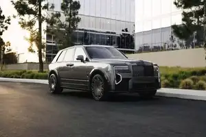 Discover the Unique Emerald Green Interior of the Million-Dollar Rolls-Royce Cullinan Brabus 700-2