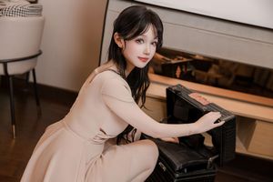 Anime Blogger Xueqing Astra: Elegant Beauty Portrait-4