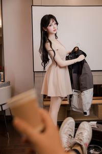 Anime Blogger Xueqing Astra: Elegant Beauty Portrait-0