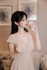 Anime Blogger Xueqing Astra: Elegant Beauty Portrait-12
