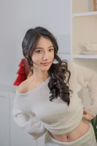 YiTuYu Art Language Vol.8285: Enchanting Moments with Model O1ne Wan-1