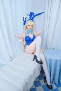 Coser Fa Cai A Xian embodies enchanting Time Bunny Girl in captivating photoshoot-1