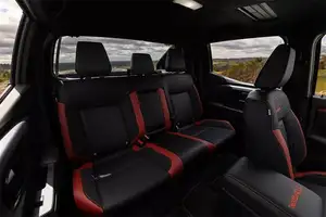 Nissan Navara 2026 Interior: New Class, Modern Tech, Can It Rival Toyota Hilux?-12