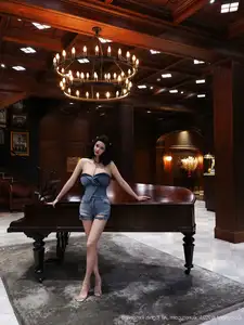 XiuRen No.10685: Te Lei Sha Captivates with Alluring Debut Photoshoot-2