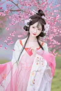 Graceful Hanfu Beauty Amidst Cherry Blossoms - Qi Luo Sheng De Xiao Su Su | YiTuYu Vol.8553-6
