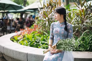 VGU No.19: The Enchanting Charm of Ao Dai and Vietnamese Beauty in the City-16