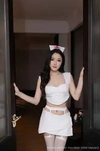 Enchanting Yu Zi Jiang Fish Model in XiuRen No.10711: Elegant Charm and Allure Unveiled-22