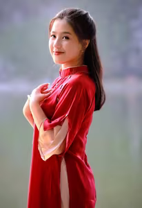 VGU No.106: Elegant Vietnamese Woman in Red by Hoan Kiem Lake, Hanoi's Traditional Beauty-4
