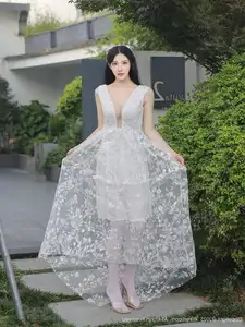 Li Shuang Er No.10661: Ethereal Beauty in a Sexy White Gown-30