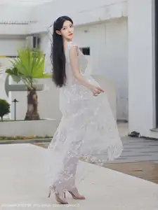 Li Shuang Er No.10661: Ethereal Beauty in a Sexy White Gown-27