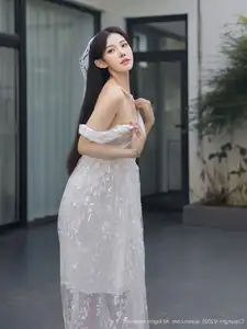 Li Shuang Er No.10661: Ethereal Beauty in a Sexy White Gown-13