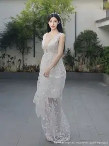 Li Shuang Er No.10661: Ethereal Beauty in a Sexy White Gown-2