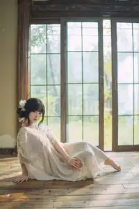 Coser yuuhui - Spring Song Part01: Ethereal Beauty by the Window, Awakening the Senses.-1