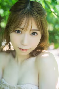 Asaka - FRIDAY Monthly Girl 043: Exclusive Glimpse into Her Never-Before-Seen Photo Collection Part01-15