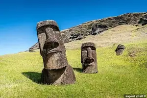 Decoding the Mystery of Easter Island's Giant Moai Statues: Origins and Craftsmanship-10