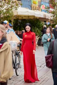 Huong Giang Dazzles in Traditional Red Ao Dai, A Vision of Vietnamese Beauty for Miss Universe-0