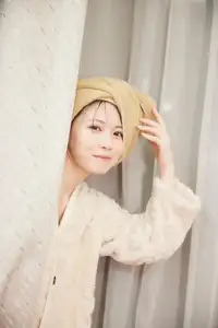 Mio Ishikawa - Irresistible Charm from FLASH Digital Photo Book R: 'Makes You Want to Hug Her'-4